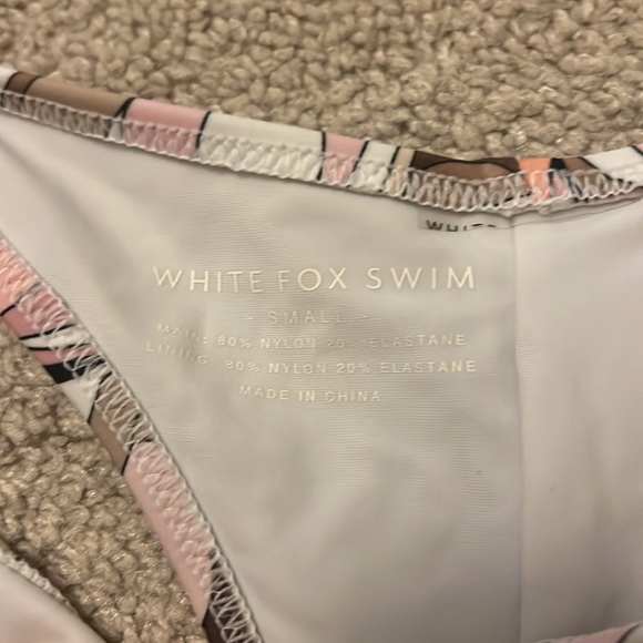 White Fox Boutique String Belmont Bikini Set Top Bottom S/M 70s geo print - Picture 7 of 9
